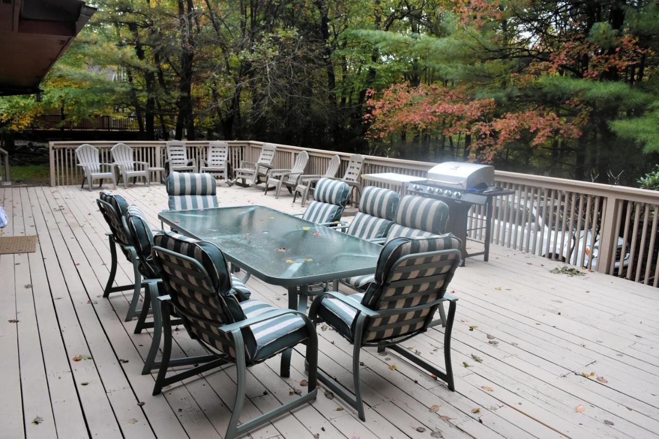 5 Bdr Cabin Game Rm Large Deck Fireplace Firetable เลคฮาร์โมนี ภายนอก รูปภาพ